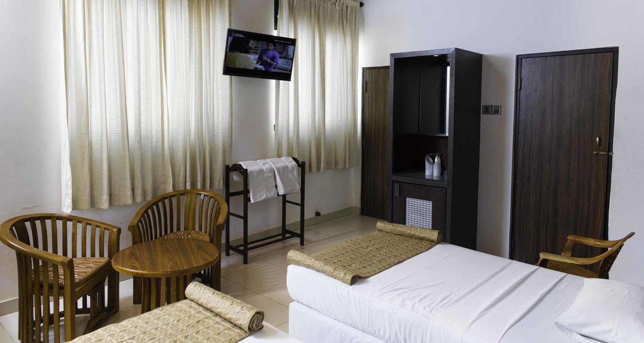 Hotel Sunshine Colombo Buitenkant foto